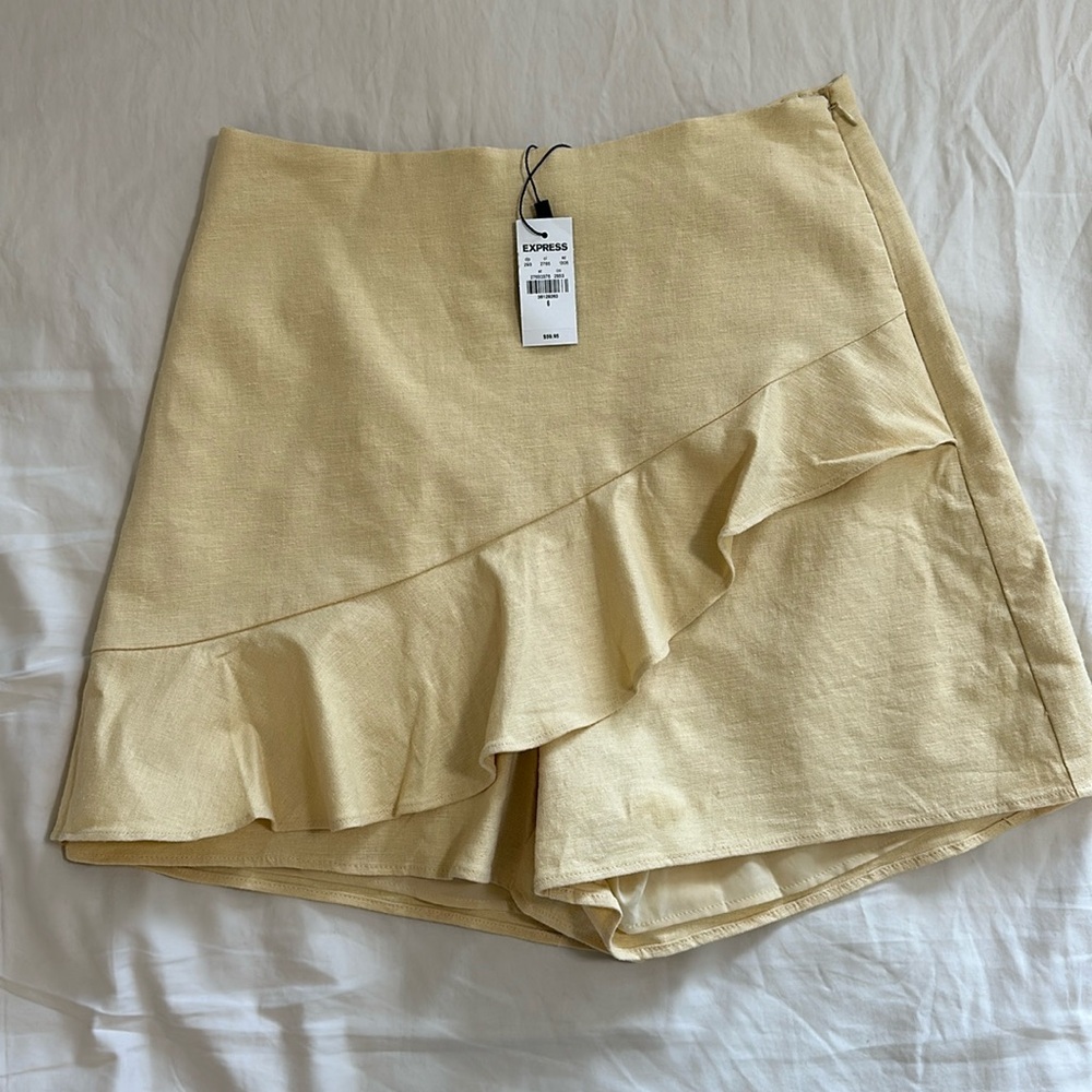 NWT Linen Skort